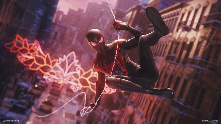 Marvel’s Spider-Man Miles Morales PS5 -Spider-Man używa sieci