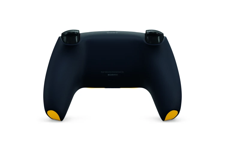 DUALSENSE_LE_WOLVERINE_PR_05_YELLOW_CMYK.jpg